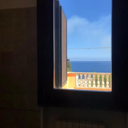 La Casetta Di Pizzo Mucurune Castro (Lecce)